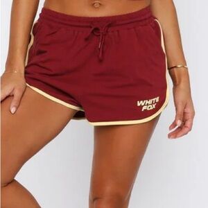 White Fox Burgundy Relaxed Shorts NWT Size Medium
